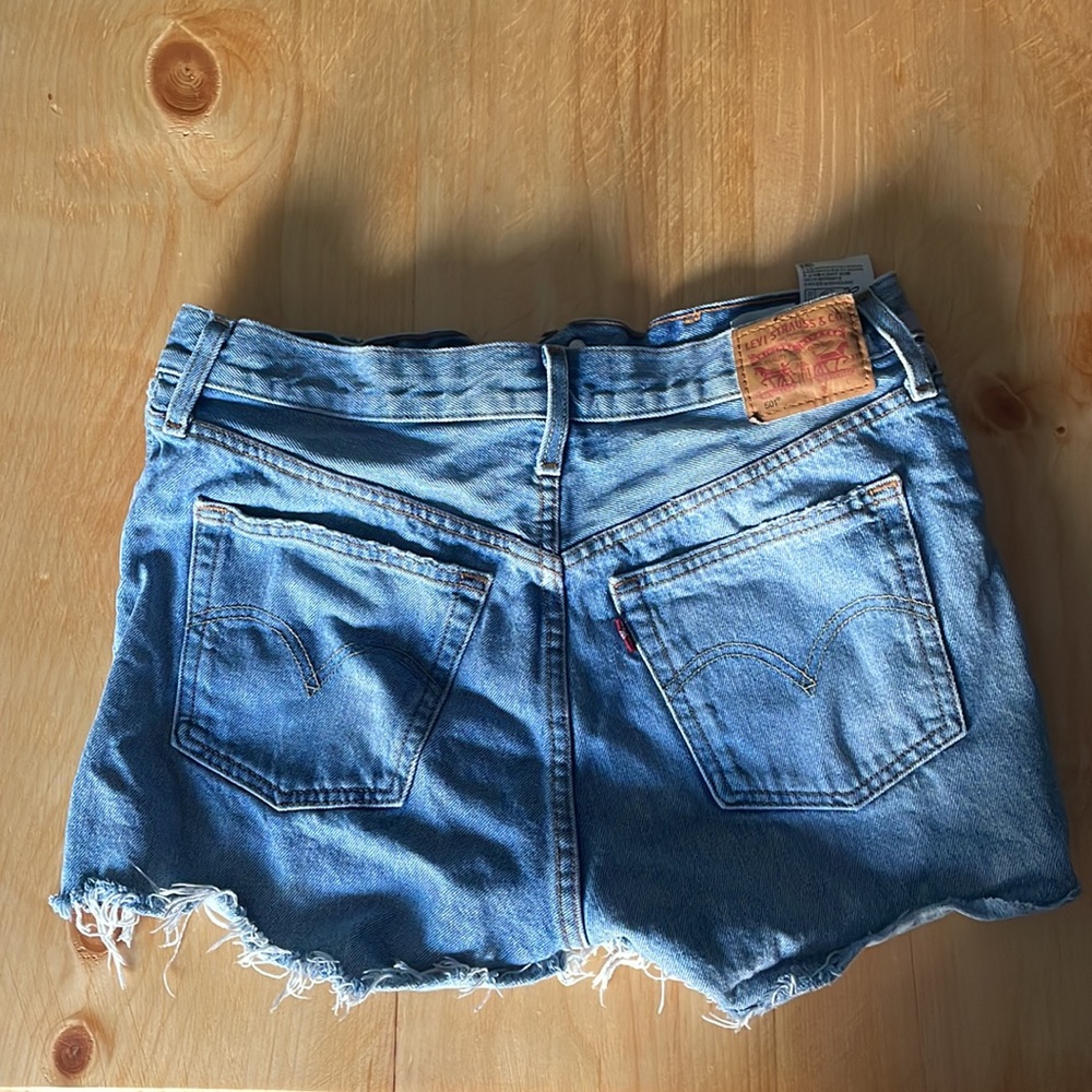 Levi’s 501 denim cutoffs sz 29